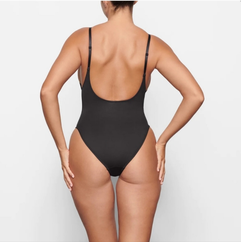 SKIMS Scoop Neck OnePiece Swimsuit 3X - Picture 2 of 16